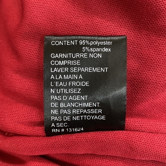 Caleoas red and blue, lined skirt with silver “tinsel” throughout. Size 3X - Picture 8 of 9